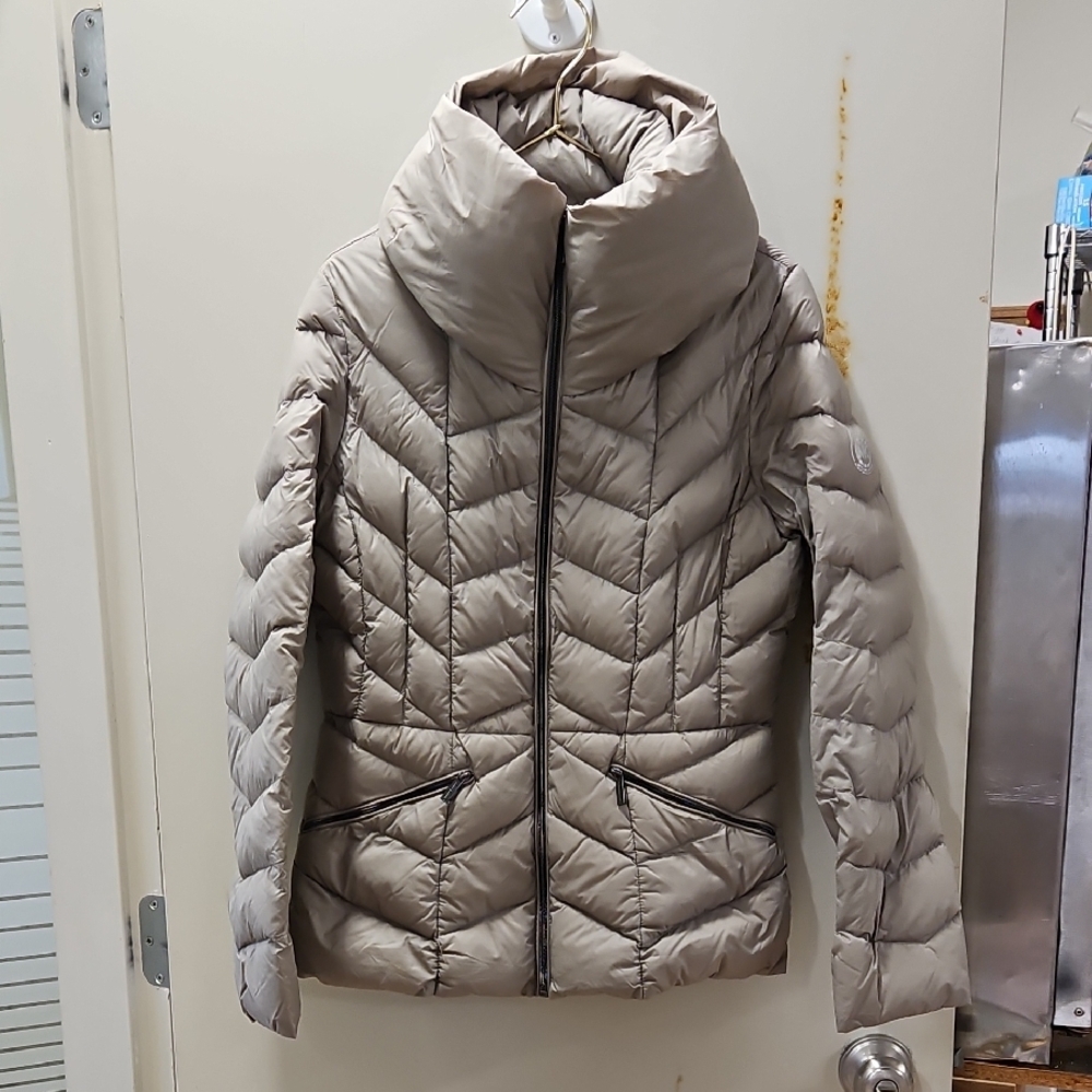 Women's Taupe Puffer Jacket
